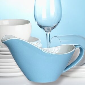 Vintage JOHNSON BROS Snowhite Light Blue Ironstone Sauce Boat